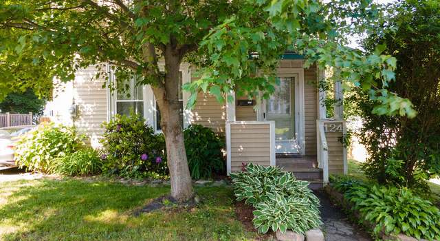 Photo of 124 Palm St, Bangor, ME 04401