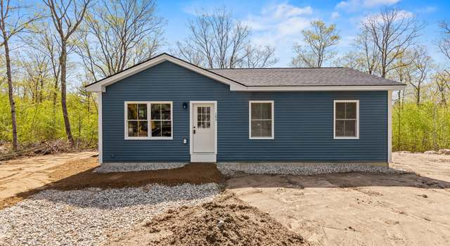Photo of 193 Dunton Rd, Naples, ME 04055