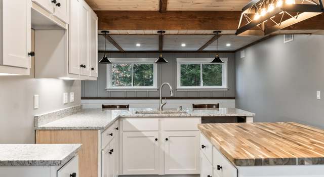 Photo of Property in Paris, ME 04271