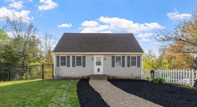 Photo of 377 Country Club Rd, Sanford, ME 04073