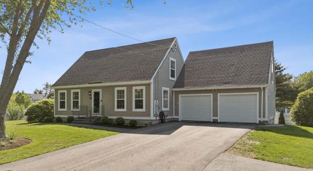Photo of 34 Thompson Rd, Kennebunk, ME 04043