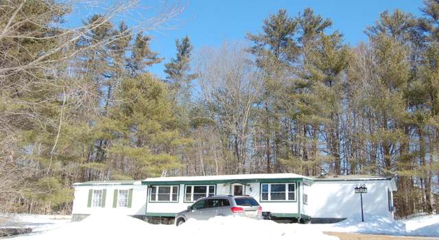 Photo of 351 Pleasant St, Mechanic Falls, ME 04256
