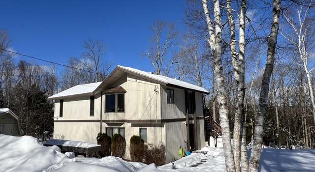 Photo of 19 Cotta Ln, Saint Albans, ME 04971