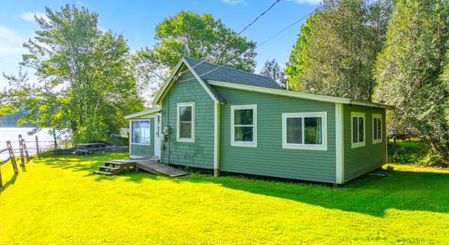 Photo of 39 Stafford Cir, Newcastle, ME 04553