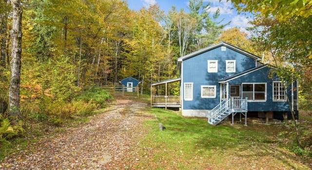 Photo of 401 Auburn Rd, Peru, ME 04290