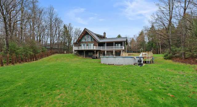 Photo of 244 Hinckley Rd, Clinton, ME 04927