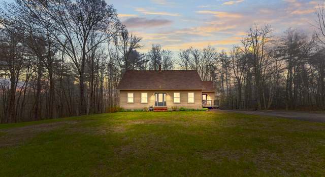 Photo of 671 Meadow Rd, Topsham, ME 04086