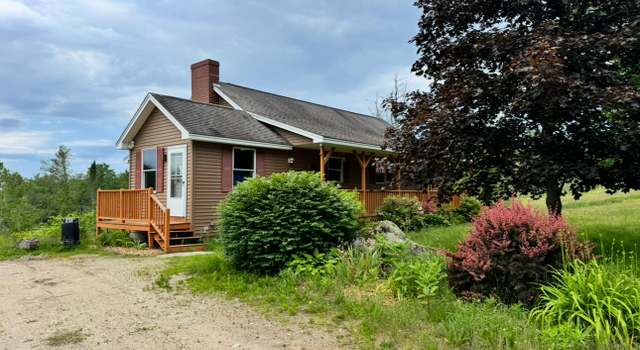 Photo of 117 Steele Rd, Auburn, ME 04210