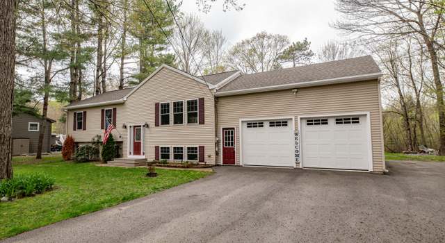 Photo of 72 Annabessacook Dr, Winthrop, ME 04364