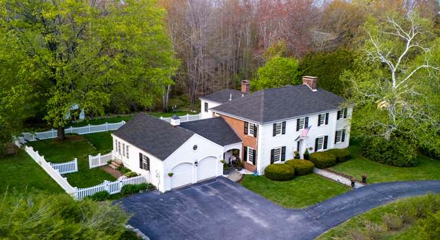 Photo of 70 Summer St, Kennebunk, ME 04043