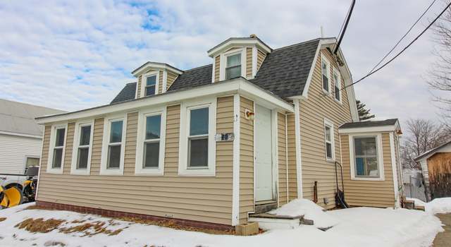 Photo of 38 Auburn Rd, Peru, ME 04290