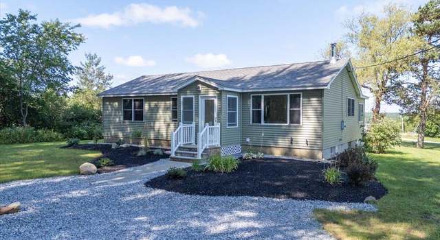Photo of 26 Donahue Dr, South Thomaston, ME 04858