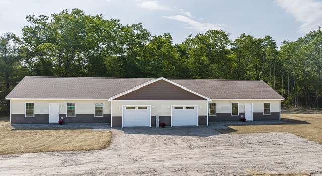 Photo of 49 Winterbrook Rd, Mechanic Falls, ME 04256