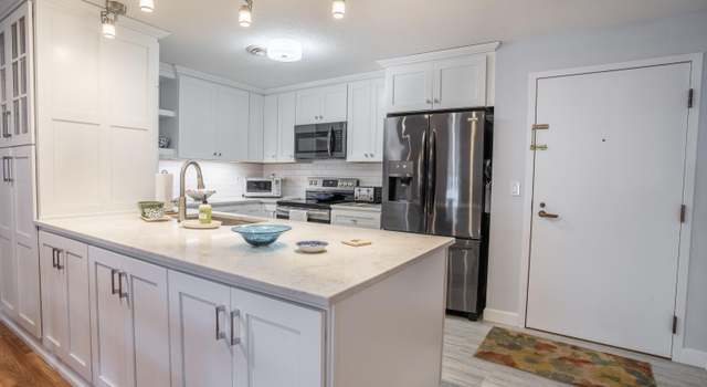 Photo of 112 Franklin St Unit C8, Bangor, ME 04401