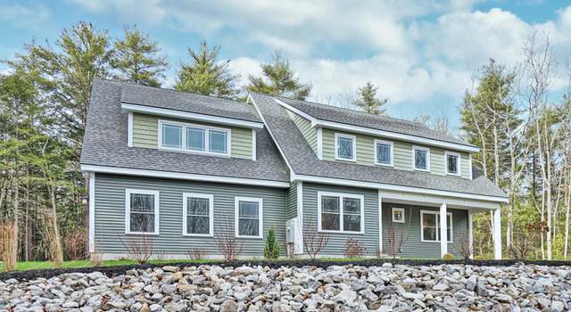 Photo of 43 Brook Rd, Falmouth, ME 04105