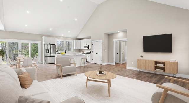 Photo of 6 Sitko Ln, Berwick, ME 03901