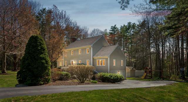 Photo of 19 Windsor Pines Dr, Scarborough, ME 04074