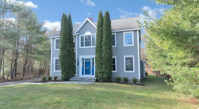 Photo of 24 Channel Cove Dr, Kennebunk, ME 04043
