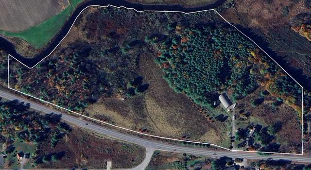 Photo of 210 Augusta Rd, Topsham, ME 04086