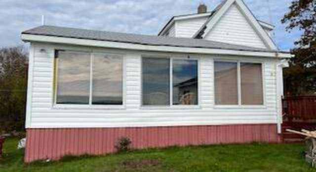 Photo of 12 Griffin's Cove Rd, Portland, ME 04103