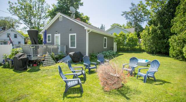 Photo of 30 Washington St, Winterport, ME 04496