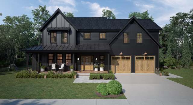 Photo of 33 Rose Dr, Cumberland Center, ME 04021