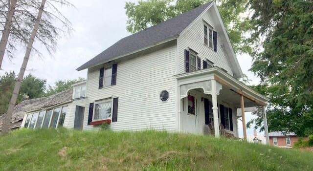 Photo of 292 Cemetery St, Vassalboro, ME 04989