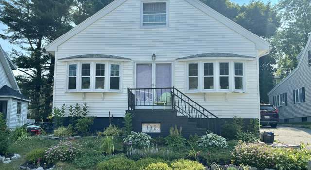 Photo of 132 Walnut St, South Portland, ME 04106