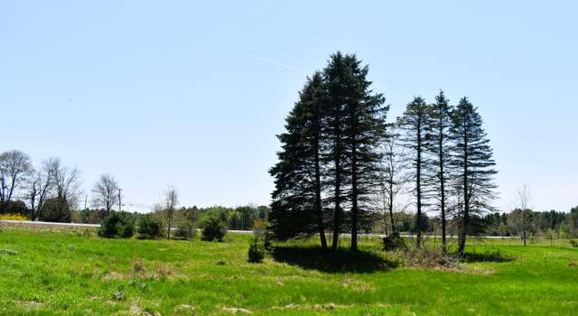 Photo of 210 Augusta Rd, Topsham, ME 04086