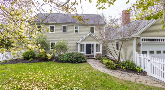Photo of 17 Spruce St, Rockport, ME 04856