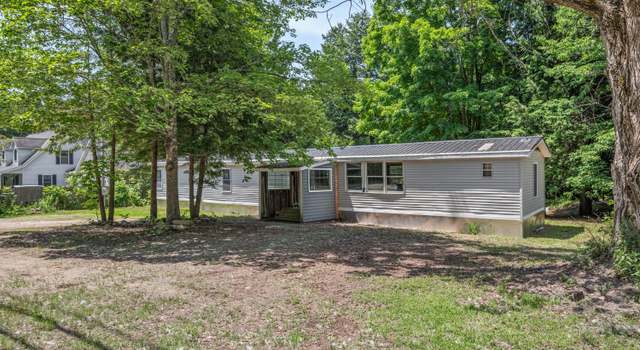 Photo of 182 Paris Hill Rd, Paris, ME 04281