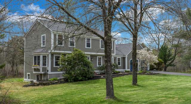 Photo of 249 Oakwood Dr, Yarmouth, ME 04096