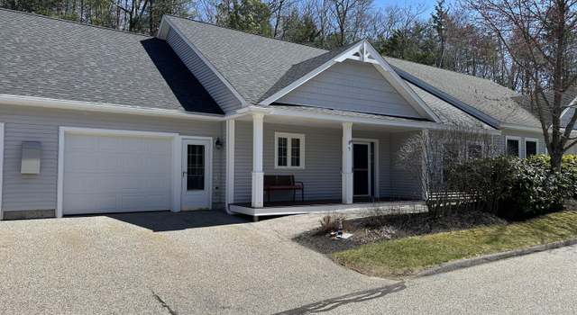 Photo of 5 York Ledge Dr #5, Cumberland, ME 04110