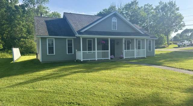 Photo of 44 Kimball St, Richmond, ME 04357
