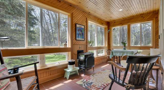 Photo of 241 Old Stage Rd, Arrowsic, ME 04530