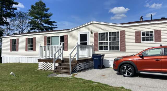 Photo of 2 Margaret Ln, Holden, ME 04429