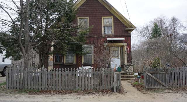 Photo of 16 Greenwood St, West Paris, ME 04289
