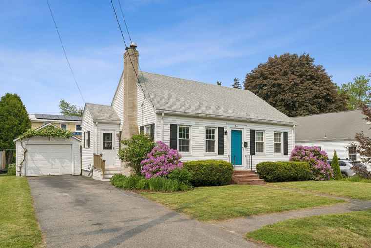 Photo of 54 Vannah Ave Portland, ME 04103