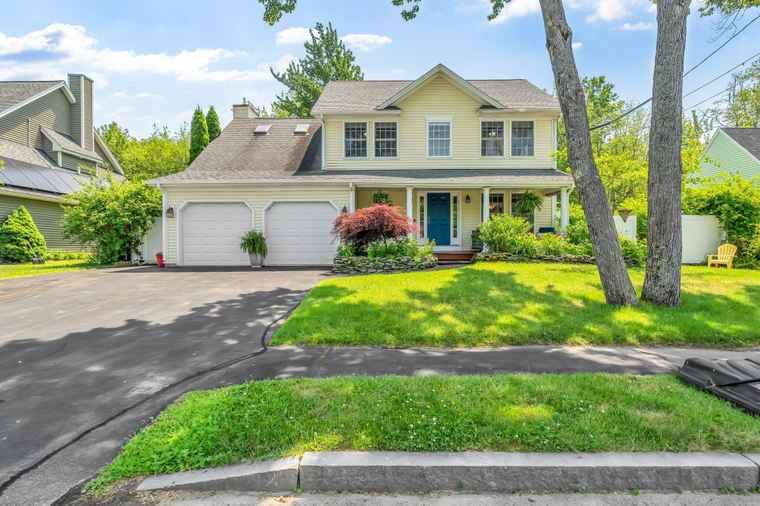 Photo of 220 Lane Ave Portland, ME 04103