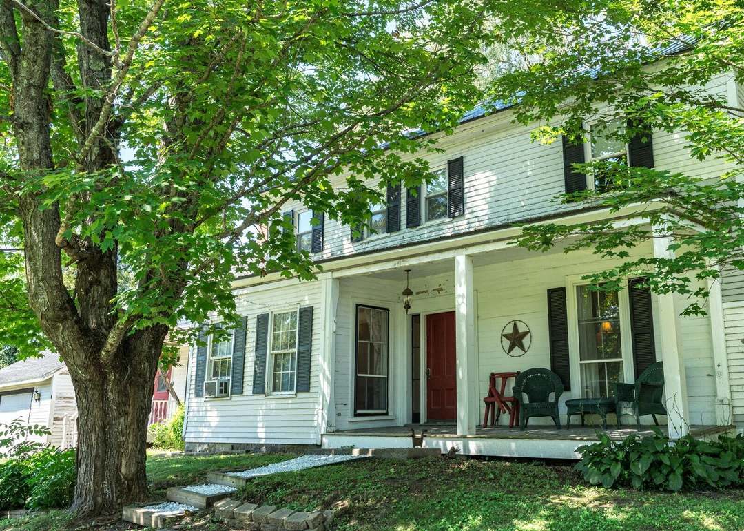 3958 Broadway, Kenduskeag, ME 04450 | MLS 1600554 | Redfin
