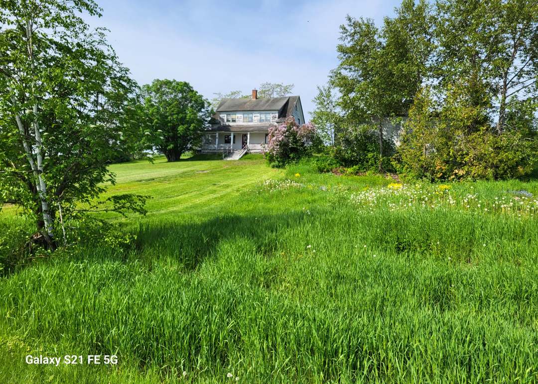147 Lake Rd, Van Buren, ME 04785