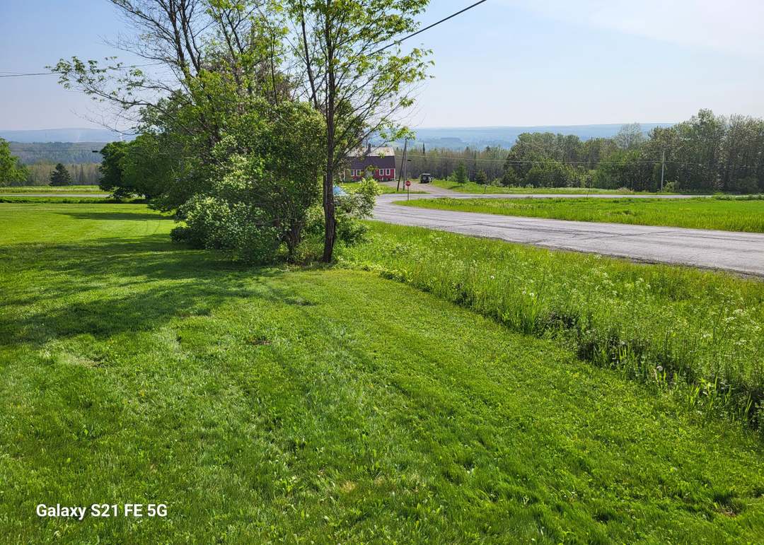 147 Lake Rd, Van Buren, ME 04785