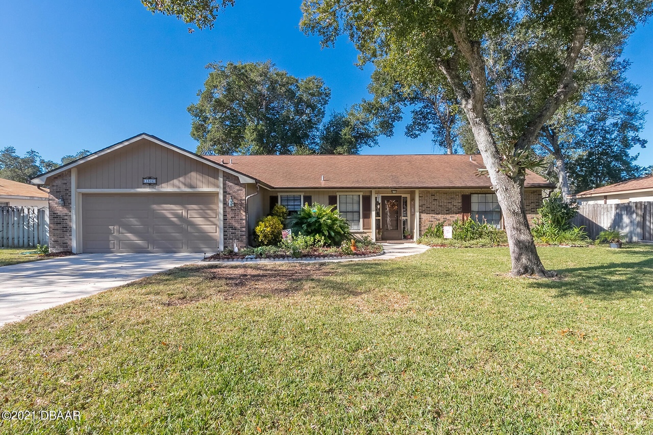 1306 Wandering Oaks Dr, Ormond Beach, FL 32174 | MLS# 1091224 | Redfin