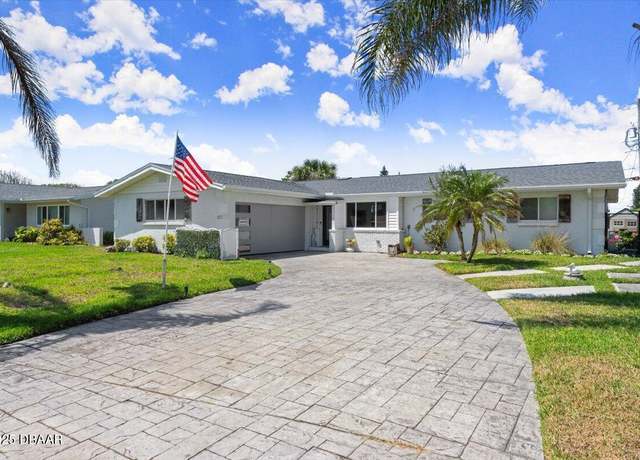 Property at 217 Royal Dunes Cir, Ormond Beach, FL 32176, 3 beds, 2.5 baths