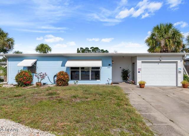 Property at 860 Sunset Ln NE, Port Charlotte, FL 33952, 3 beds, 2 baths