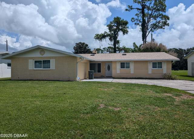 Property at 1317 Golfview Dr, Daytona Beach, FL 32114, 3 beds, 2 baths