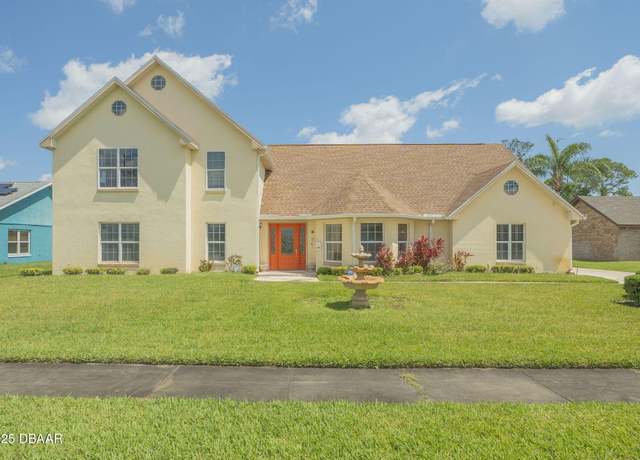 Property at 160 Big Ben Dr, Daytona Beach, FL 32117, 3 beds, 2.5 baths