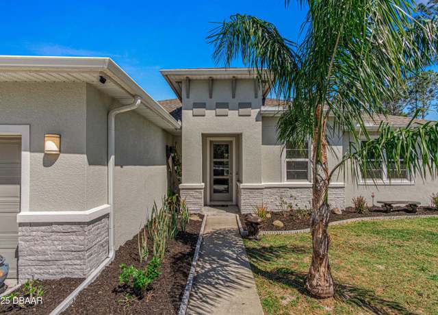 Property at 44 White Star Dr, Palm Coast, FL 32164, 3 beds, 2 baths