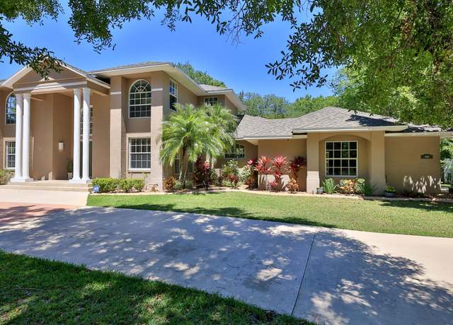 Property at 1925 N Spruce Creek Cir, Port Orange, FL 32128, 3 beds, 2.5 baths