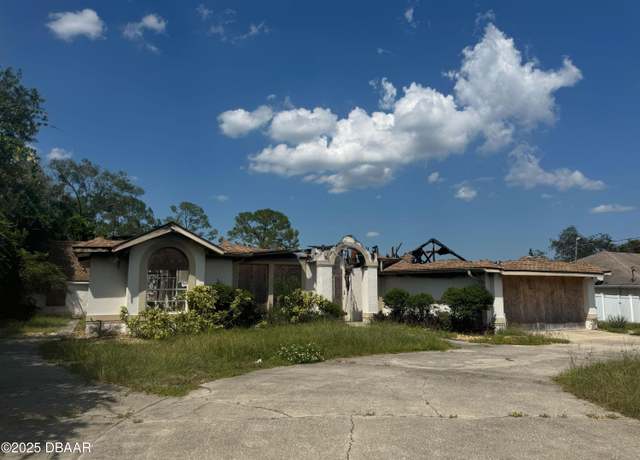 Property at 2674 Howland Blvd, Deltona, FL 32738, 3 beds, 2 baths